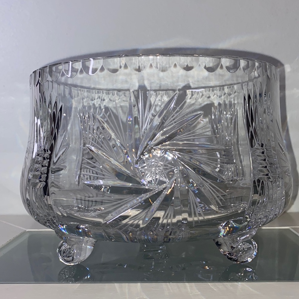 Vintage Bohemian Crystal Whirling Star Footed Candy Bowl Pinwheel Serving Dish - Picture 14 of 16